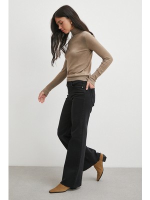 Push Up Kesik Geniş Paça Jean Siyah