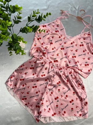 Lovelace Butik Kiraz Desenli Saten Şort Takımı