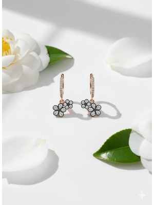 Papatya Silver 925 Ayar Elmas Taşlı Çiçek Küpe.elmas Montürlü Çiçek Küpe.rose.gold.rodaj Çiçek