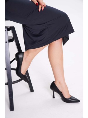 Golden Heel Siyah Stiletto Kadın Topuklu Ayakkabı