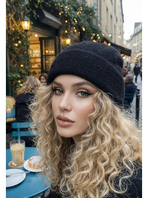 SF Collection Kadın Peluş Tüylü Bere