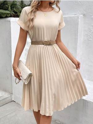 ModaSize Kadın Kısa Kollu Yakası Açık Belden Lastikli Pileli Kısa Ithal Krep Elbise