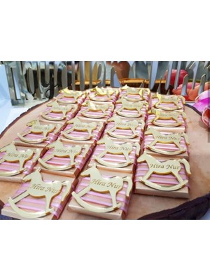 Güven Pleksi At Figür Isimli Kendinden Yapışkanlı Gün Süs Etiket