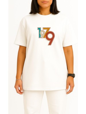 Bahriyeli Collection Oversize 1979 Retro Göğüs Baskılı Unisex T-Shirt