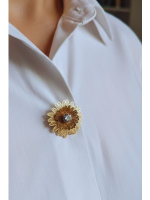 Reoona Bronz Asimetrik Papatya Kristal Detaylı Düğme Broş, Düğme Kapağı