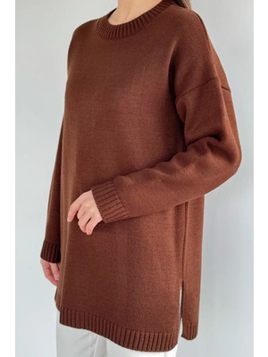 Gülseli Kadın Bisiklet Yaka Yırtmaçlı Triko Tunik P-00020086