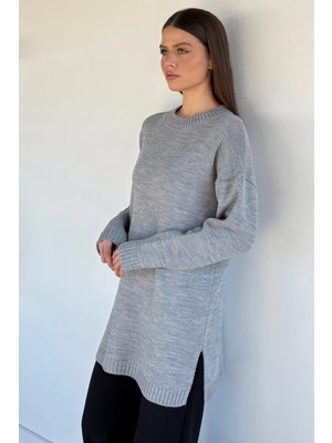 Gülseli Kadın Bisiklet Yaka Yırtmaçlı Triko Tunik P-00020086