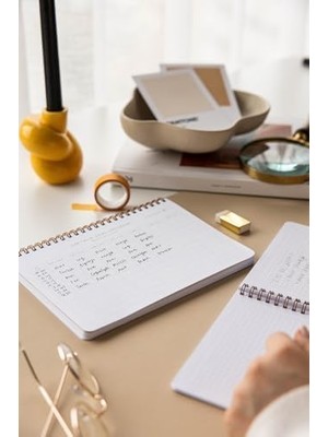 A5 Spiralli Karton Kapak Kareli Okul Defteri 80 Yaprak 2'li Set - Ders Programlı - Kırmızı