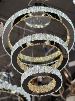 Yeni Model 3 Katlı Kristal LED Lüx Avize 3 Işık Seçeneği