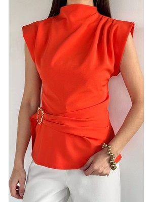Gülseli Kadın Dik Yaka Bel ve Omuz Drapeli Kemer Detaylı Bluz P-00019473