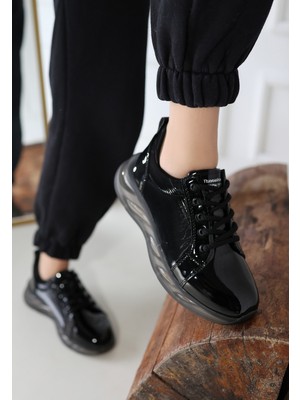 Egecen Piona Siyah Rugan Gri Tabanlı Spor Ayakkabı