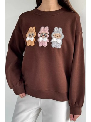 Gülseli Kadın Bisiklet Yaka Ön Nakışlı Şardonlu Sweatshirt P-00018838