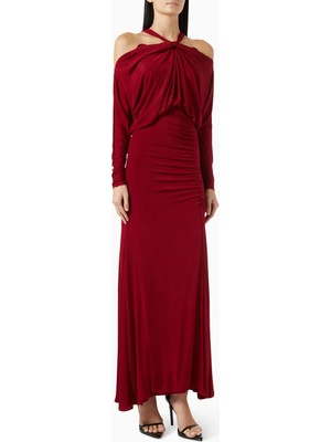 AC BY AANCHAL CHANDA Kırmızı Off-Shoulder Slit Elbise, Lüks ve Zamansız Şıklık