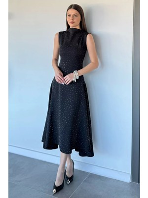 Gülseli Kadın Taşlı Sıfır Kol Kiloş Elbise P-00020087