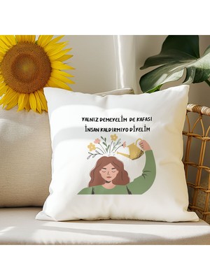 Qoeuyl Boutique Yalnız Demeyelim De Kafası Insan Kaldırmıyo Diyelim Baskılı Komik Hediyelik Saten Dekoratif Yastık