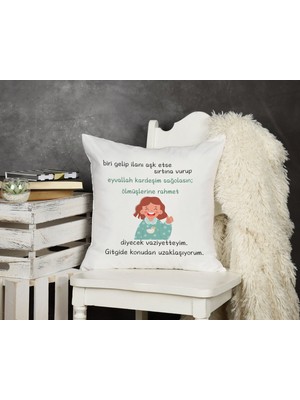 Qoeuyl Boutique Gitgide Konudan Uzaklaşıyorum Baskılı Komik Hediyelik Elyaf Saten Dekoratif Yastık