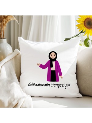 Qoeuyl Boutique Görümcemin Yengesiyim Baskılı  Hediyelik Elyaf Saten Dekoratif Yastık