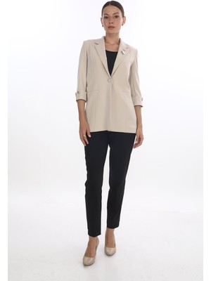 White Diamond Broş ve Düğme Detaylı Ceket 42 - Bej