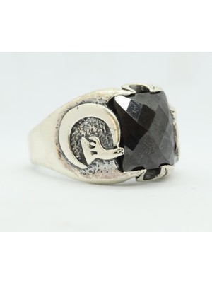 Canka Siyah Taşlı ve Kurtlu 925 Ayar Gümüş Erkek Yüzük