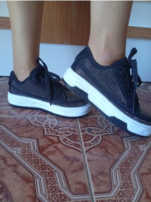 Kadın Yüksek Taban Rahat Şık Günlük Spor Ayakkabı Siyah Renk