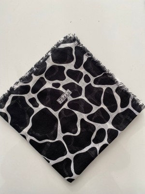 Eyfel Beyaz&siyah Desen Tülbent Yazma