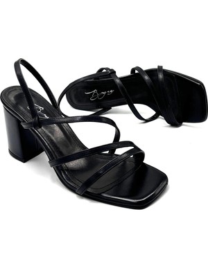 Kindep Üç Bantlı  Topuklu Kadın Sandalet Siyah