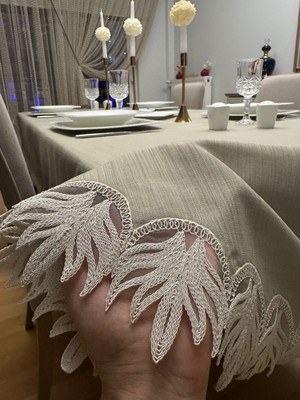 Zeren Home El Işçiliği Çeyiz Dantel Detaylı Dertsiz Oval Masa Örtüsü Taş Rengi