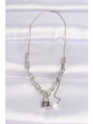 316L Çelik Zincir Gümüş Renk Zincirli Love Yazılı Kilit Kolye