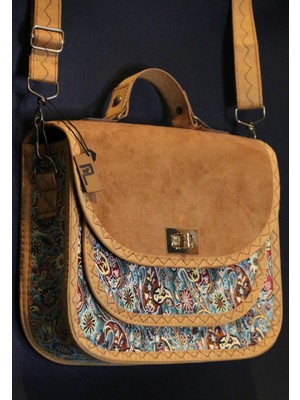 Pujiva Büyük Boy-Etnik Desenli, Fermuarlı, Kilitli, Desenli, Suet Kapaklı El ve Omuz Askılı Çanta, E:26 B:20