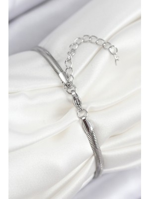 Pirinç Zirkon Taşlı Kalp Model Gümüş Renk Kadın Bileklik