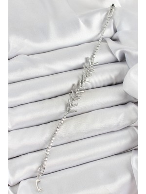 Pirinç Gümüş Renk Zirkon Taşlı Balık Sırtı Kadın Bileklik