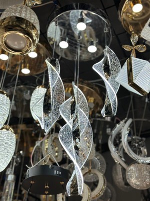 Yeni Model 4 Sarkıt Lüx LED Avize 3 Işık Seçeneği