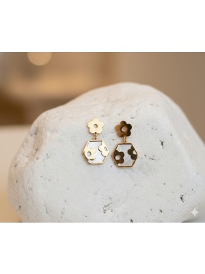 Çelik Takı Kadın Altın Çiçek& Altıgen Çelik Kararmaz Paslanmaz Sallantılı Küpe Günlük Kullanım