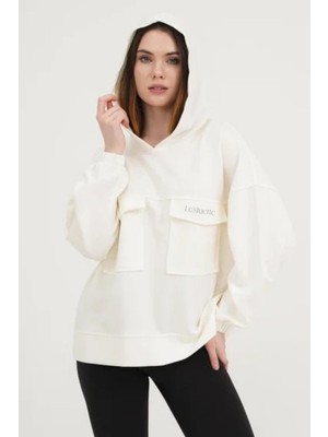Le'sluette Kadın Rahat Kalıp Modal Kapüşonlu Sweatshirt Cep Detaylı Ekru