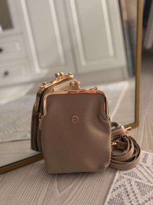 İndigo Konsept Estela Öpücük Kilitli Çok Gözlü Kadın Omuz Çantası