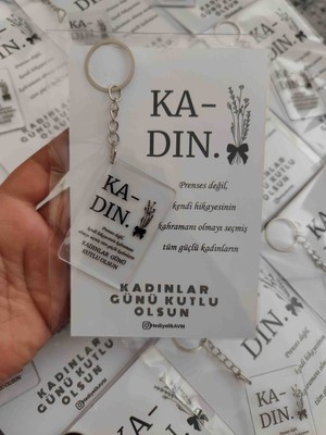 8 Mart Dünya Kadınlar Günü Hediyesi 10 Adet Anahtarlık