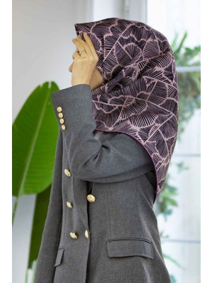 Vissona %100 Twill Ipek Geometrik Desenli Pudra - Siyah Renkli 90X90 Eşarp Dikim Şekli : El Dikişi