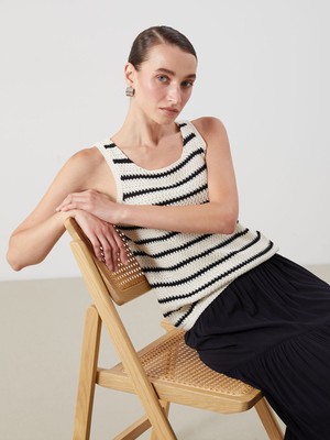 Lc Waikiki Yeni Sezon U Yaka Çizgili Kadın Triko Atlet