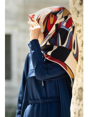 Vissona 100% Twill Ipek Geometrik Desenli Lacivert - Bordo Renkli 90X90 Dikim Şekli : El Dikişi Eşarp
