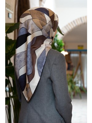 Vissona %100 Twill Ipek Geometrik Desenli Bej - Gri Renkli 90X90 Eşarp Dikim Şekli : El Dikişi