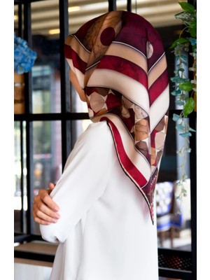 Vissona Tivil Ipek Eşarp 17242 - 3 - 0018 - 0011 Kırmızı Karışık Desen