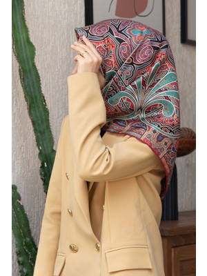 Vissona 100% Twill Ipek Etnik Desenli Bordo - Petrol Yeşili Renkli 90X90 Dikim Şekli : El Dikişi Eşarp