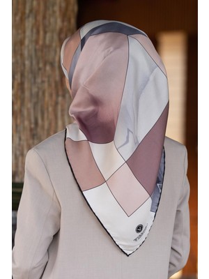 Vissona %100 Twill Ipek Geometrik Desenli Pudra - Gri Renkli 90X90 Eşarp Dikim Şekli : El Dikişi