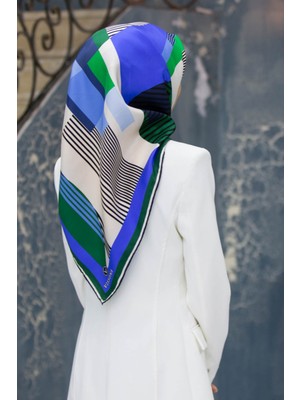 Vissona 100% Twill Ipek Geometrik Desenli Saks - Zümrüt Yeşili Renkli 90X90 Dikim Şekli : El Dikişi Eşarp