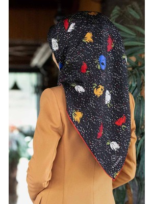 Vissona %100 Twill Ipek Çıtır Çiçek Desenli Kırmızı - Saks Renkli 90X90 Eşarp Dikim Şekli : El Dikişi