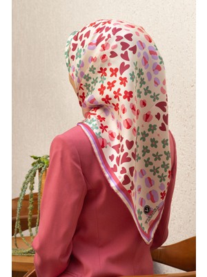 Vissona %100 Twill Ipek Kalpli Leopar Desenli Gül Kurusu - Lila Renkli 90X90 Eşarp Dikim Şekli : El Dikişi