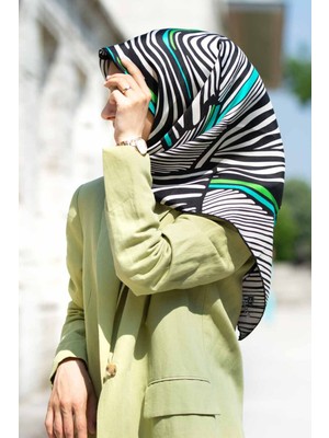 Vissona %100 Twill Ipek Zebra Desenli Fıstık Yeşili - Camgöbeği Renkli 90X90 Eşarp Dikim Şekli : El Dikişi