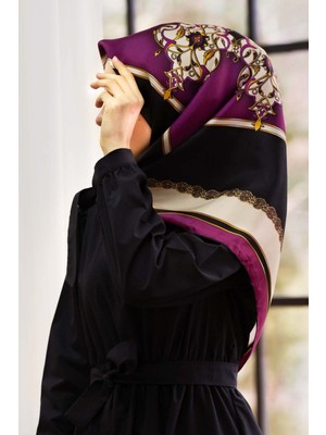 Vissona %100 Twill Barok Desenli Mürdüm - Siyah Renkli 90X90 Eşarp Dikim Şekli: El Dikişi