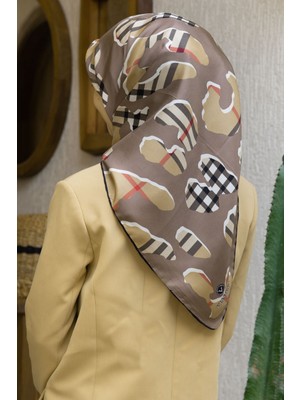 Vissona %100 Twill Ipek Leopar Desenli Bej - Bej Renkli 90X90 Eşarp Dikim Şekli : El Dikişi