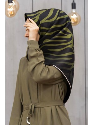 Vissona %100 Twill Ipek Zebra Desenli Haki - Siyah Renkli 90X90 Eşarp Dikim Şekli : El Dikişi